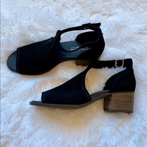 Koolaburra by UGG Size 9 NWOT